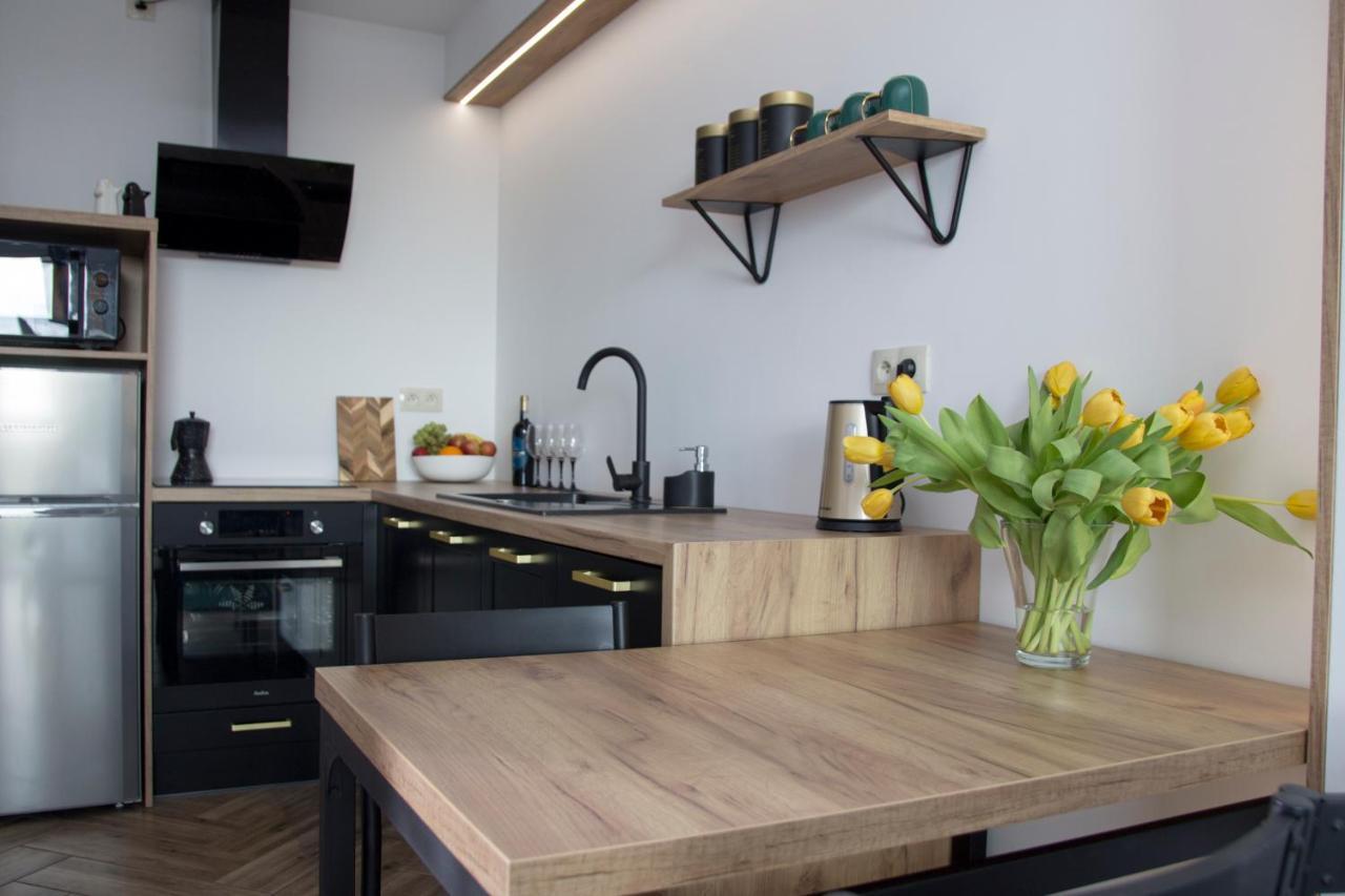 Spring 57 By Housine Apartment Zator Exterior photo