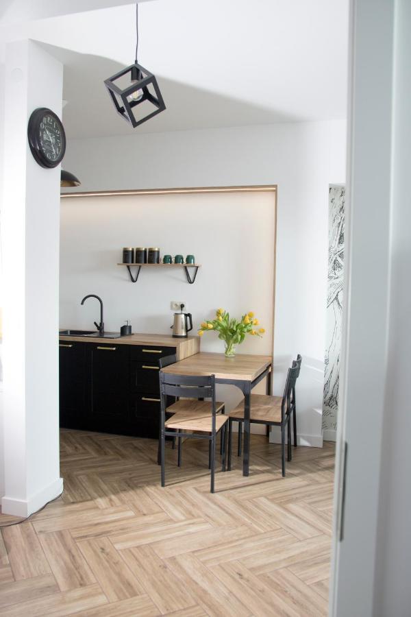 Spring 57 By Housine Apartment Zator Exterior photo